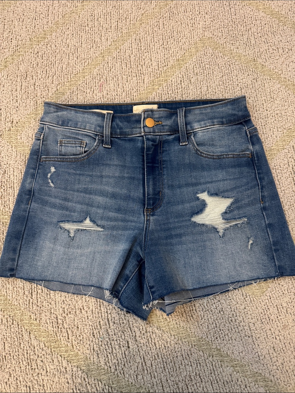 Universal Thread High Rise Distressed Denim Shorts Size 6
